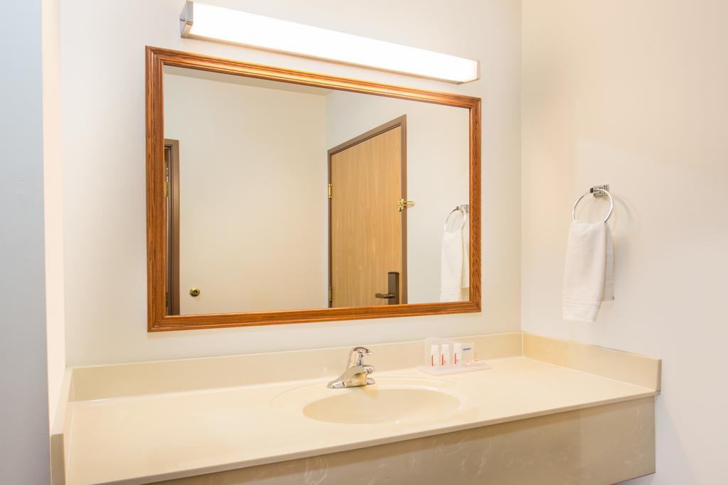 Super 8 By Wyndham Galva Hotel Kültér fotó